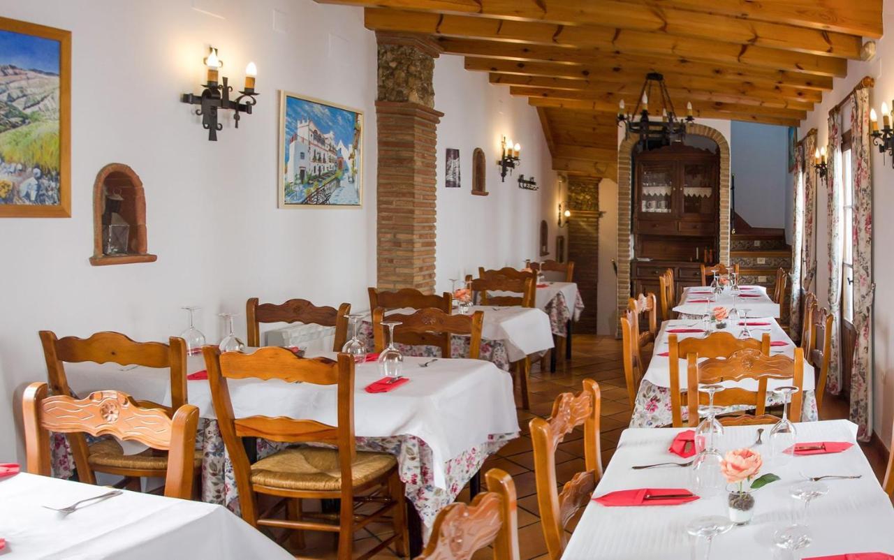 Posada La Plaza Canillas de Albaida Buitenkant foto
