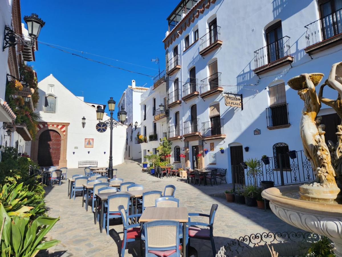 Posada La Plaza Canillas de Albaida Buitenkant foto