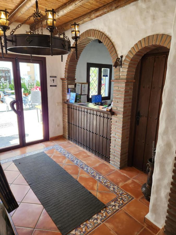 Posada La Plaza Canillas de Albaida Buitenkant foto
