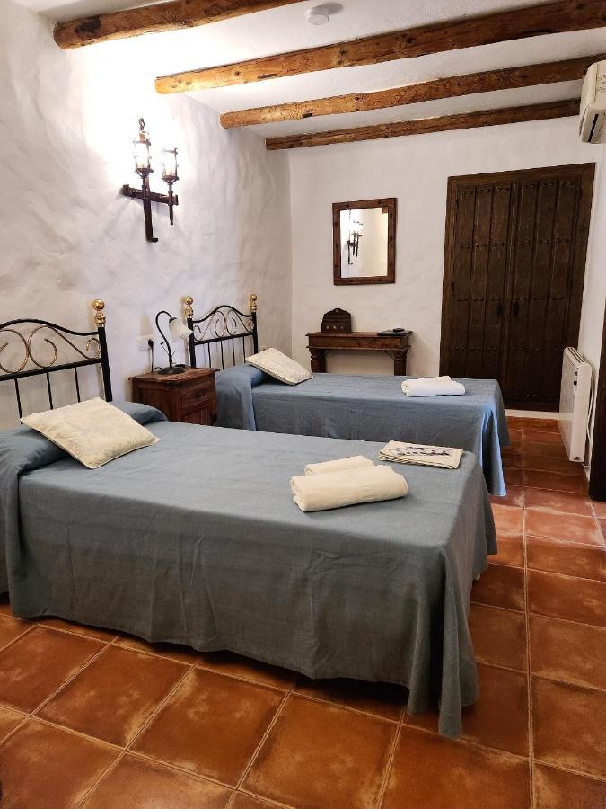 Posada La Plaza Canillas de Albaida Buitenkant foto